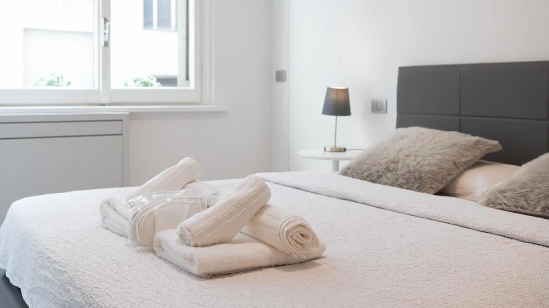 Apartment Suite 18 Milano Centro Duomo